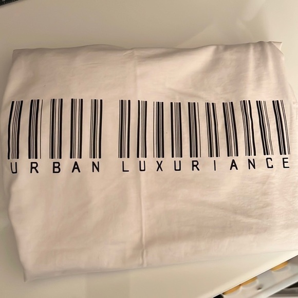BELLA Canvas White Urban Luxuriance Barcode T shirt - Picture 3 of 3